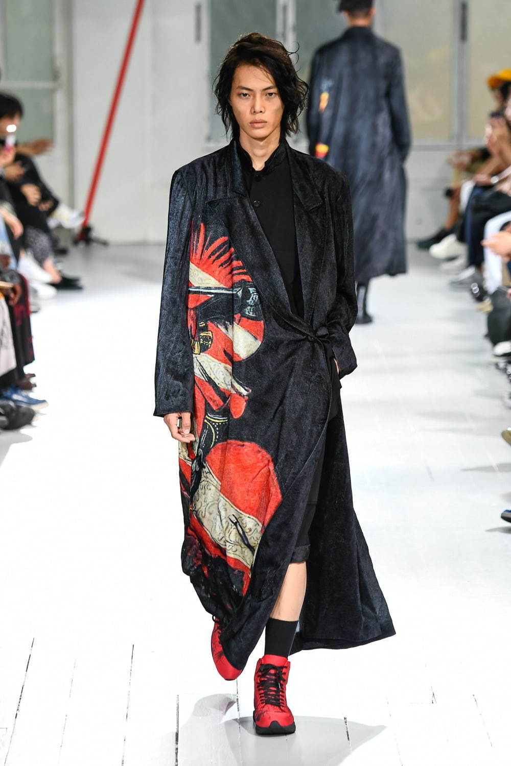 ヨウジヤマモト 2020年春夏｜ ラップコート
