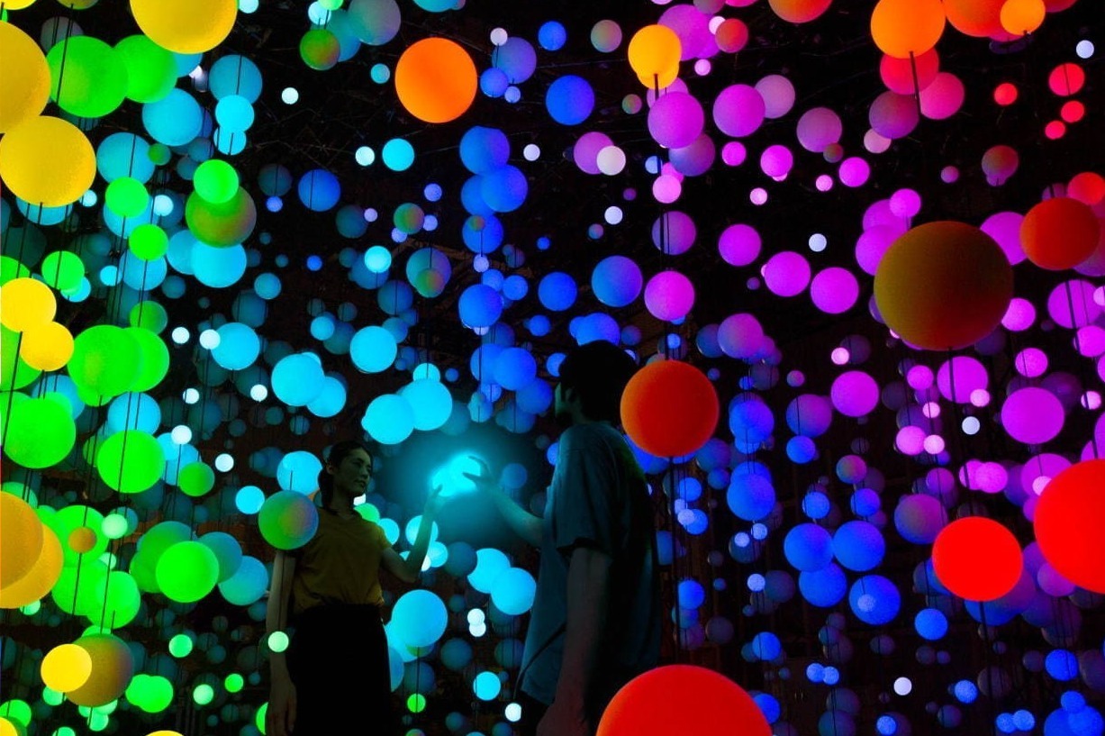 「カルピス 100th 七夕に会おう展」東京・千代田区で、天の川イルミネーションやコラボコッペパン