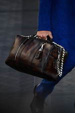 ベルルッティ 2020年春夏コレクション、太陽の日差しに輝くカラフルな洋服｜写真24