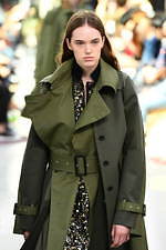 sacai 2020年リゾートコレクション - フォーマルウェアにかけられたsacaiの魔法｜写真19