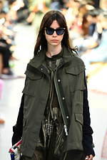 sacai 2020年リゾートコレクション - フォーマルウェアにかけられたsacaiの魔法｜写真25