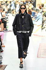 sacai 2020年リゾートコレクション - フォーマルウェアにかけられたsacaiの魔法｜写真49