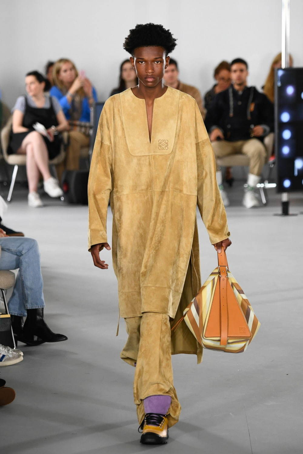 ロエベ(LOEWE) 2020年春夏メンズコレクション シルエット - 写真6