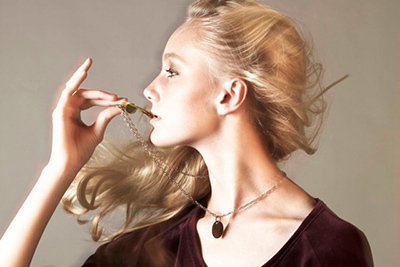 レスリー・キー｜ヨウジヤマモトのs’yteがウィメンズラインの期間限定ショップ