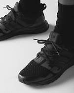 アディダス×アンディフィーテッドの“オールブラック”スニーカー、反射ロゴを配置｜写真19