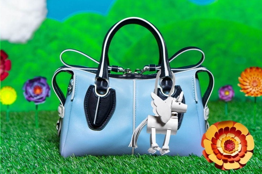 トッズから“ユニコーン”チャーム付きアイコンバッグ「D スタイリング」Mr. Bagsとコラボ