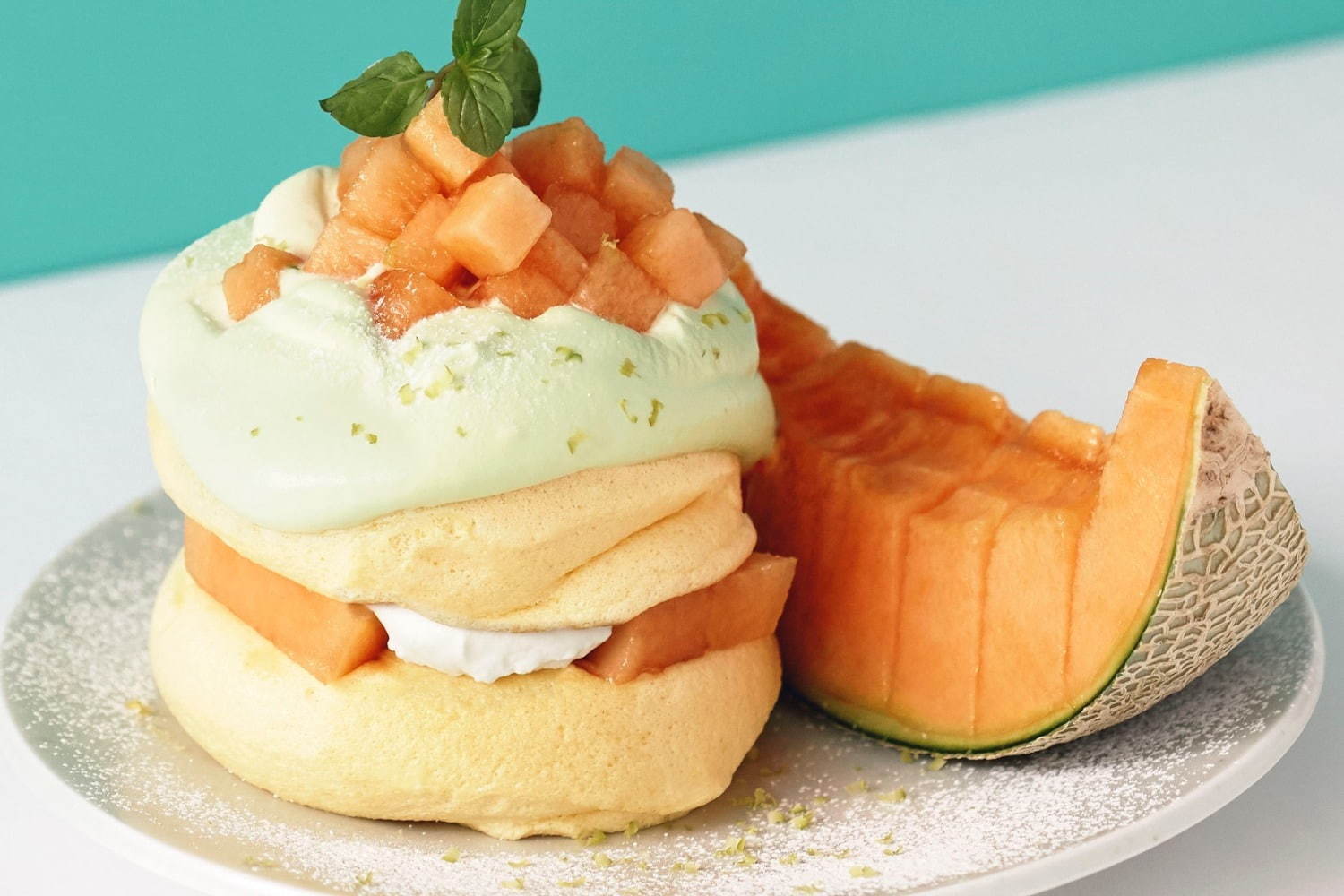 タピオカドリンク｜フリッパーズからメロン尽くしの新作「奇跡のパンケーキ 夕張メロン」夏季限定のタピオカドリンク3種も