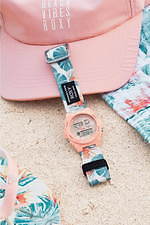 “カラフルウォッチ”特集、夏コーデの主役に！人気ブランドの色鮮やかなレディース腕時計｜写真2