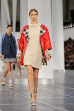 シャネル 2013年春夏コレクション - ソーラーパネルの上で披露された尽きることのない創造力｜写真8