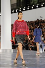 シャネル 2013年春夏コレクション - ソーラーパネルの上で披露された尽きることのない創造力｜写真11