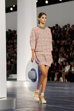 シャネル 2013年春夏コレクション - ソーラーパネルの上で披露された尽きることのない創造力｜写真18