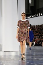 シャネル 2013年春夏コレクション - ソーラーパネルの上で披露された尽きることのない創造力｜写真19