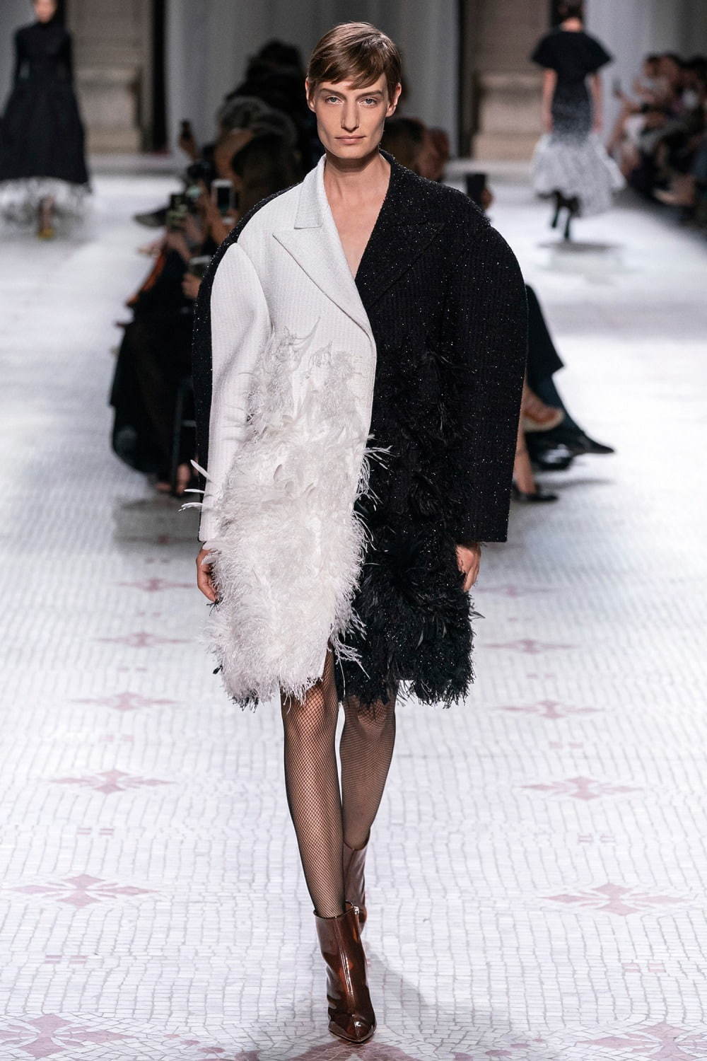 ジバンシィ オートクチュール 2019-20年秋冬<span>コレクション</span> - 写真4