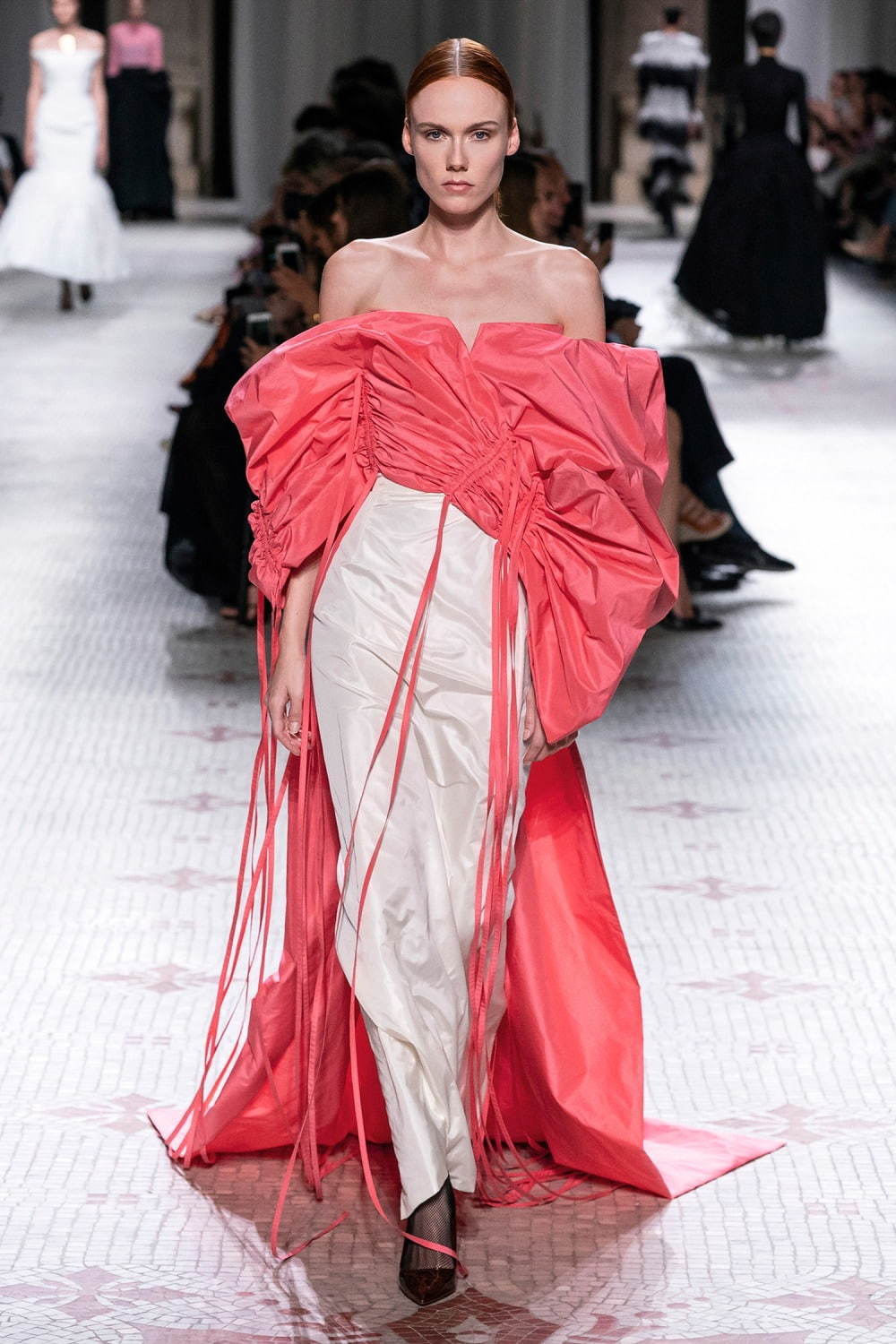 ジバンシィ オートクチュール(Givenchy Haute Couture ) 2019-20年秋冬ウィメンズコレクション  - 写真8