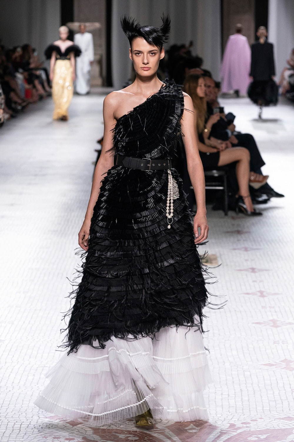 ジバンシィ オートクチュール(Givenchy Haute Couture ) 2019-20年秋冬ウィメンズコレクション  - 写真19