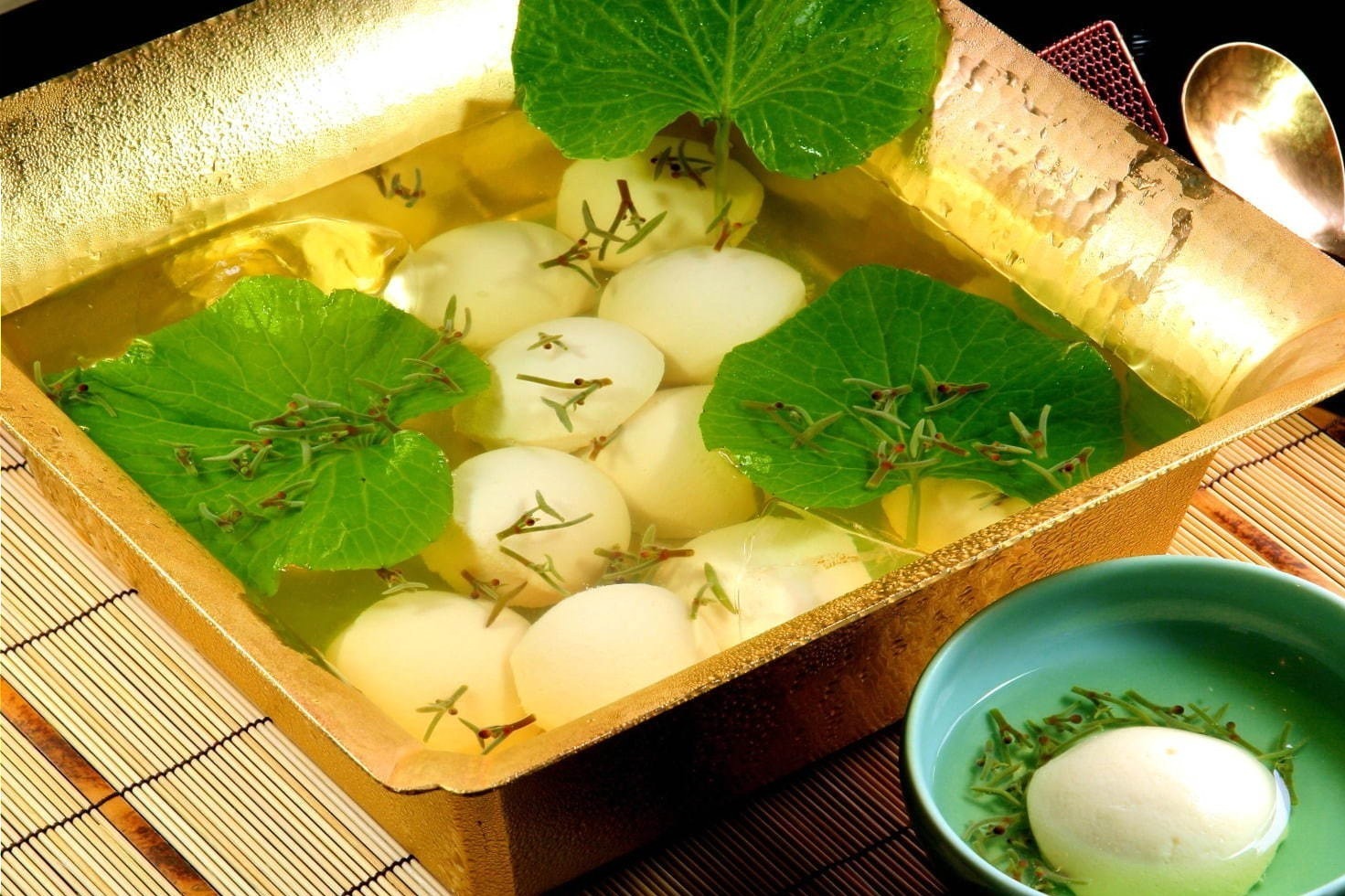 とうふ屋うかい ひんやり 冷たい豆腐を楽しむ夏季限定コース 穴子天ぷらやばらちらしも ファッションプレス とうふ屋うかい ひんやり 冷たい豆腐を楽しむ夏季限定コース 穴子天ぷらやばらちらしも ファッションプレス