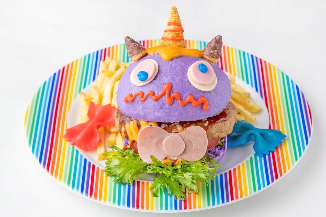 「ハローキティ」×カワイイ モンスター カフェ 原宿、虹色のハンバーガーやパフェ｜写真2