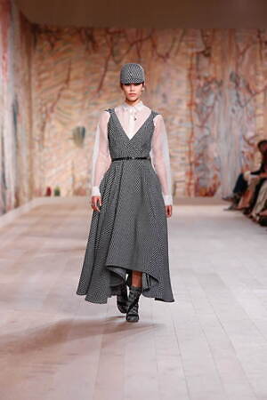 ディオール オートクチュール(DIOR Haute Couture ) 2021-22年秋冬ウィメンズコレクション  - 写真16