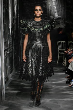 ディオール オートクチュール(DIOR Haute Couture  ) 2019-20年秋冬ウィメンズコレクション  - 写真15