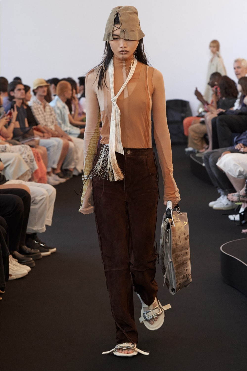 アクネ ストゥディオズ(Acne Studios) 2020年春夏ウィメンズコレクション  - 写真3