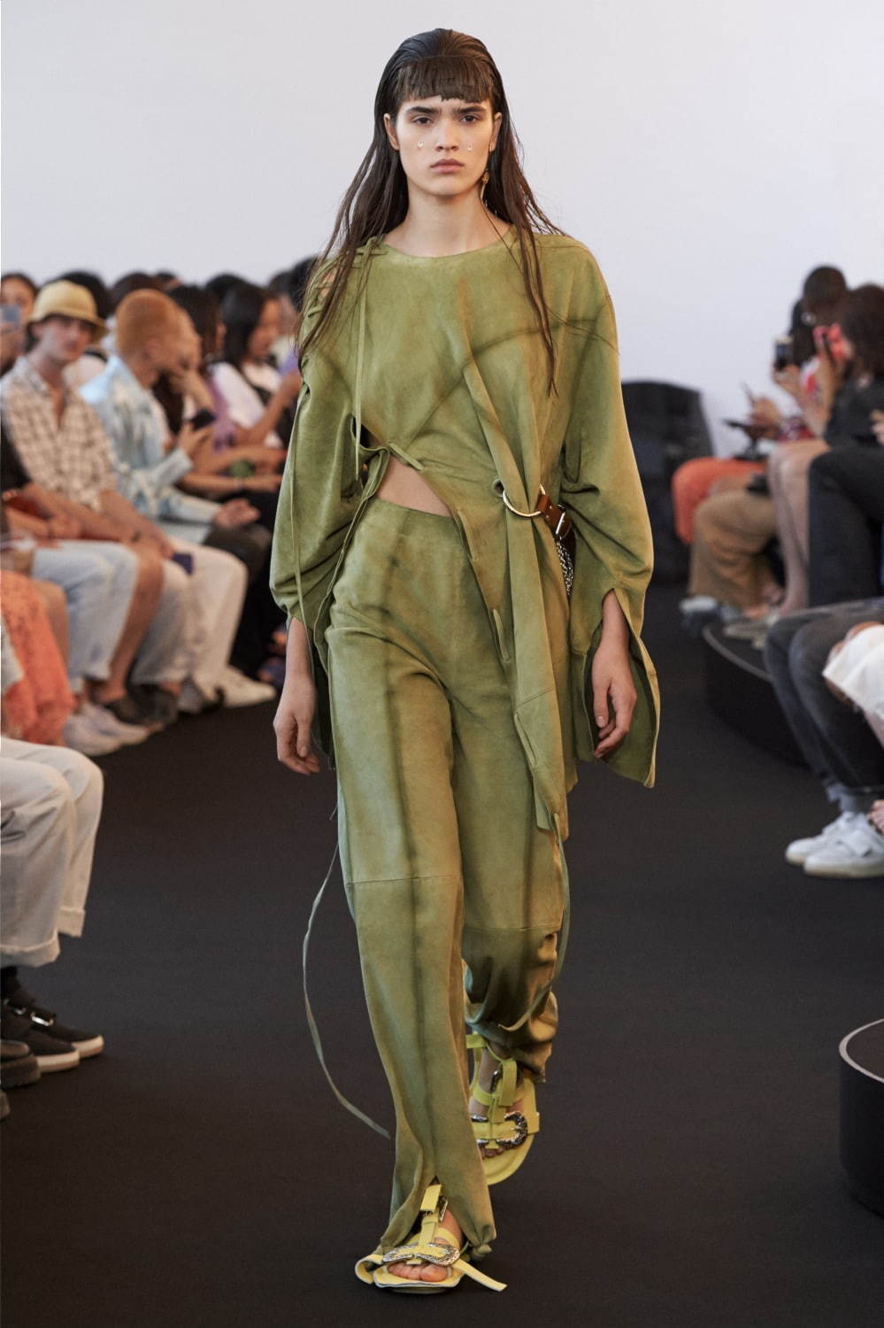 アクネ ストゥディオズ(Acne Studios) 2020年春夏ウィメンズコレクション  - 写真17