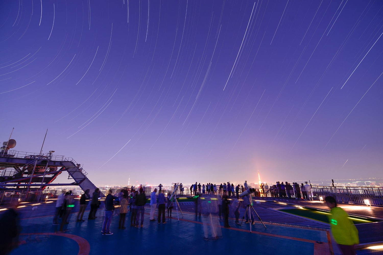 六本木ヒルズ展望台の19年夏イベント、真夏の夜空や打上花火の鑑賞会＆浴衣着用で入館料無料も｜写真4