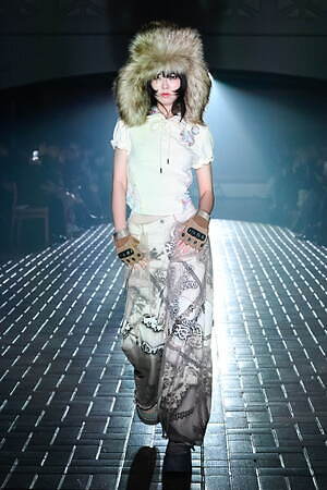 ユェチ・チ(YUEQI QI) 2025-26年秋冬ウィメンズコレクション  - 写真13