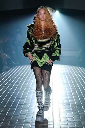 ユェチ・チ(YUEQI QI) 2025-26年秋冬ウィメンズコレクション  - 写真14