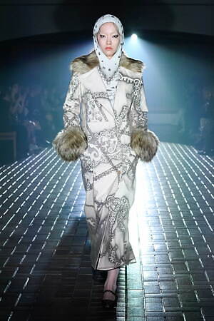 ユェチ・チ(YUEQI QI) 2025-26年秋冬ウィメンズコレクション  - 写真17