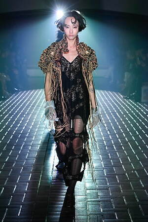 ユェチ・チ(YUEQI QI) 2025-26年秋冬ウィメンズコレクション  - 写真23