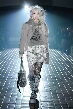 ユェチ・チ(YUEQI QI) 2025-26年秋冬ウィメンズコレクション  - 写真28