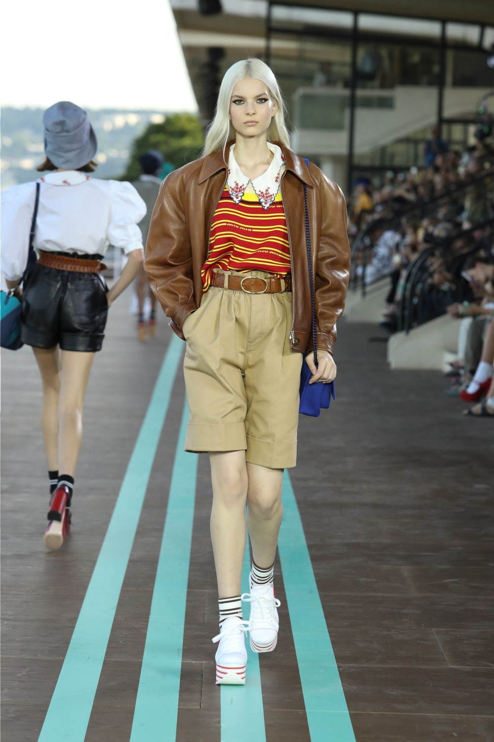 miu miu2020年リゾートコレクション パワーショルダーチェックコート
