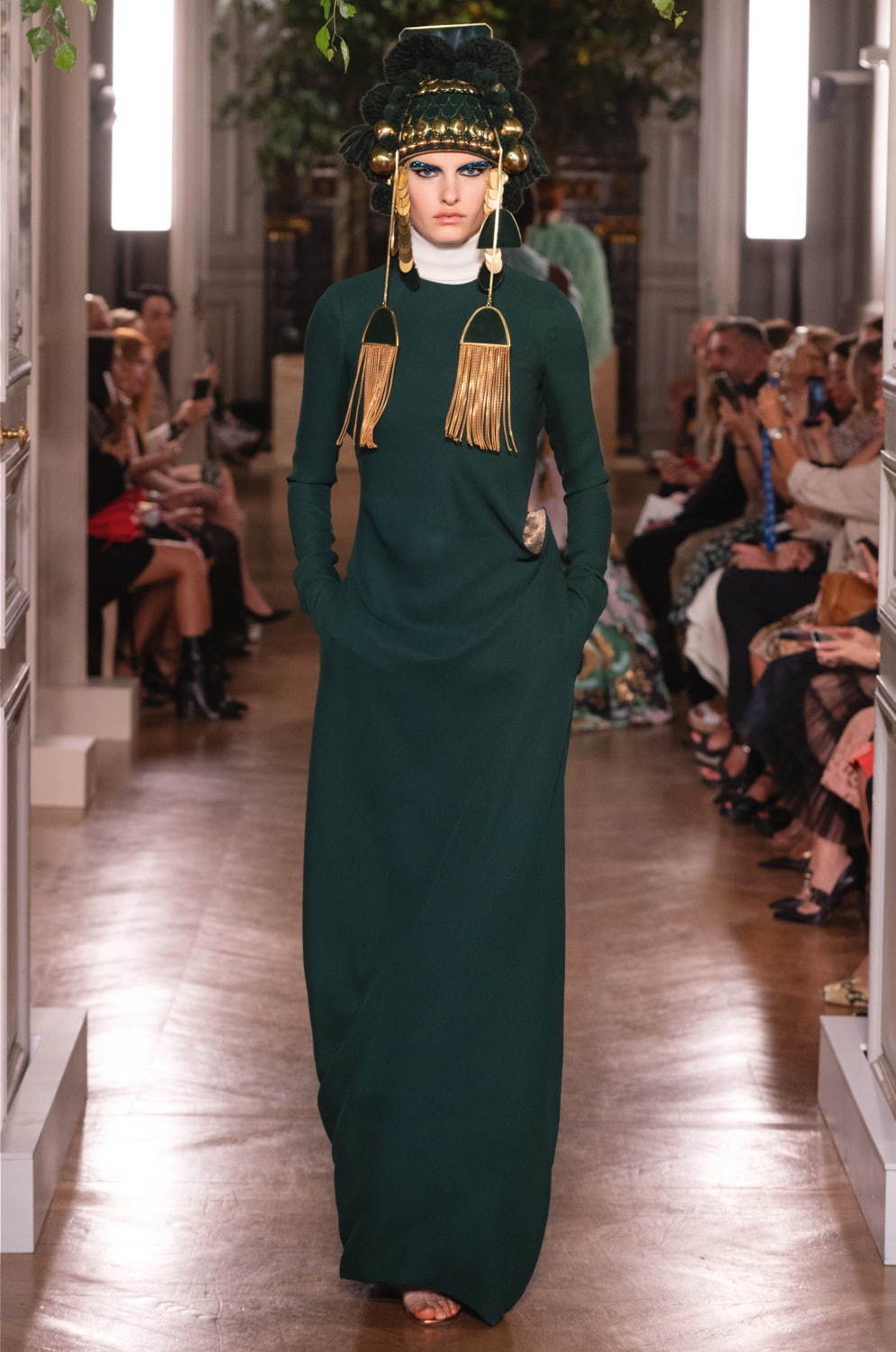 ヴァレンティノ オートクチュール(VALENTINO Haute Couture ) 2019-20年秋冬ウィメンズコレクション シルエット - 写真14