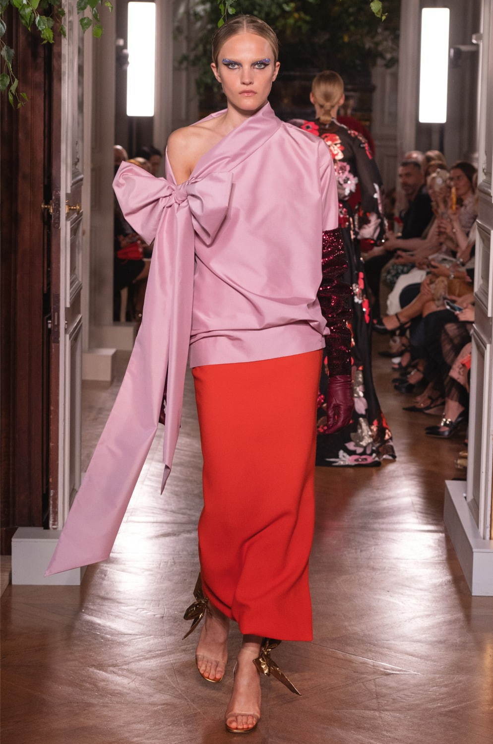 ヴァレンティノ オートクチュール(VALENTINO Haute Couture ) 2019-20年秋冬ウィメンズコレクション シルエット - 写真54