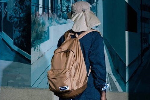 70年代デザイン｜ノンネイティブ×アウトドアプロダクツ、80年代ロゴを配したバックパック＆ウエストバッグ