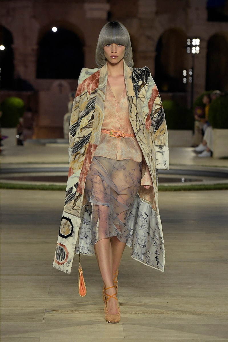 フェンディ オートクチュール(FENDI Haute Couture) 2019-20年秋冬ウィメンズコレクション  - 写真2