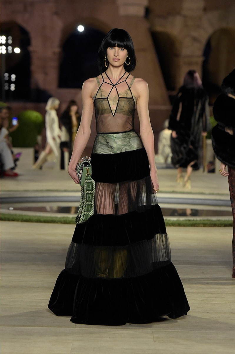 フェンディ オートクチュール(FENDI Haute Couture) 2019-20年秋冬ウィメンズコレクション  - 写真15