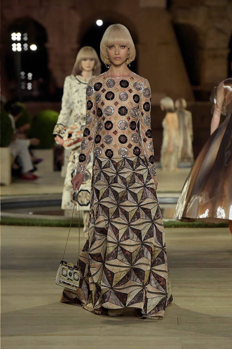 フェンディ オートクチュール(FENDI Haute Couture) 2019-20年秋冬ウィメンズコレクション  - 写真46