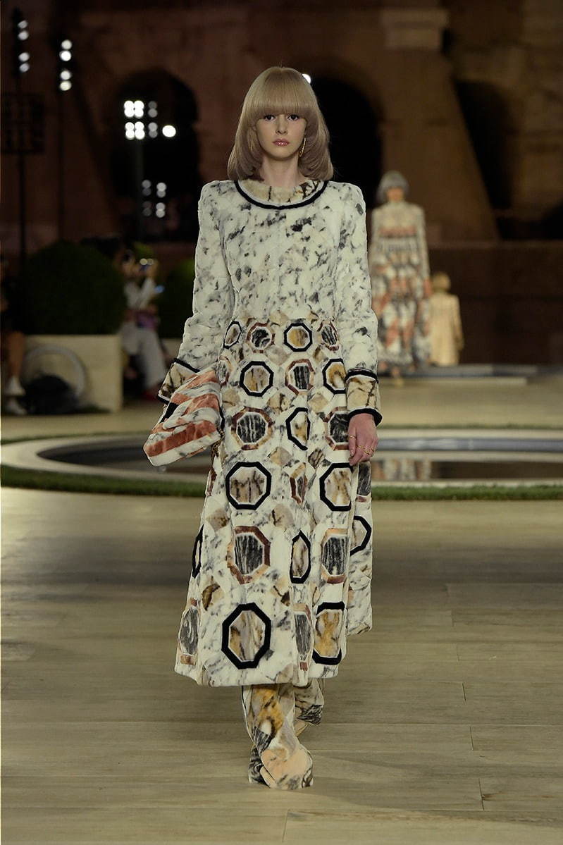 フェンディ オートクチュール(FENDI Haute Couture) 2019-20年秋冬ウィメンズコレクション  - 写真47