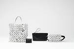 BAO BAO ISSEY MIYAKE 19年秋冬の新作、英字と三角のピースを融合させたトートバッグ｜写真7