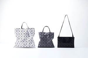 BAO BAO ISSEY MIYAKE 19年秋冬の新作、英字と三角のピースを融合させたトートバッグ｜写真5