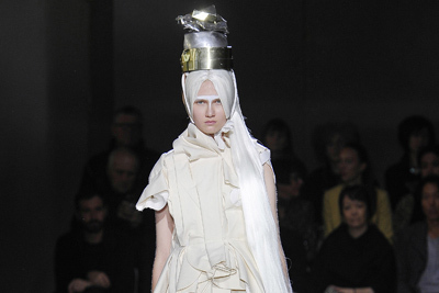 commedesgarcons 2013ss クラッシュ期ワンピース コム デ ギャルソン 2013年春夏コレクション - CRUSHから生まれ