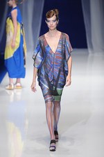 ヒロコ コシノ 2013年春夏コレクション - 美しくエネルギッシュに色彩と光が織りなす海のパレード｜写真7