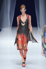 ヒロコ コシノ 2013年春夏コレクション - 美しくエネルギッシュに色彩と光が織りなす海のパレード｜写真8