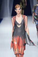 ヒロコ コシノ 2013年春夏コレクション - 美しくエネルギッシュに色彩と光が織りなす海のパレード｜写真9