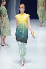 ヒロコ コシノ 2013年春夏コレクション - 美しくエネルギッシュに色彩と光が織りなす海のパレード｜写真19