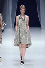 ヒロコ コシノ 2013年春夏コレクション - 美しくエネルギッシュに色彩と光が織りなす海のパレード｜写真25