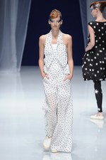ヒロコ コシノ 2013年春夏コレクション - 美しくエネルギッシュに色彩と光が織りなす海のパレード｜写真39