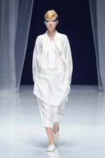 ヒロコ コシノ 2013年春夏コレクション - 美しくエネルギッシュに色彩と光が織りなす海のパレード｜写真42