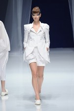 ヒロコ コシノ 2013年春夏コレクション - 美しくエネルギッシュに色彩と光が織りなす海のパレード｜写真45